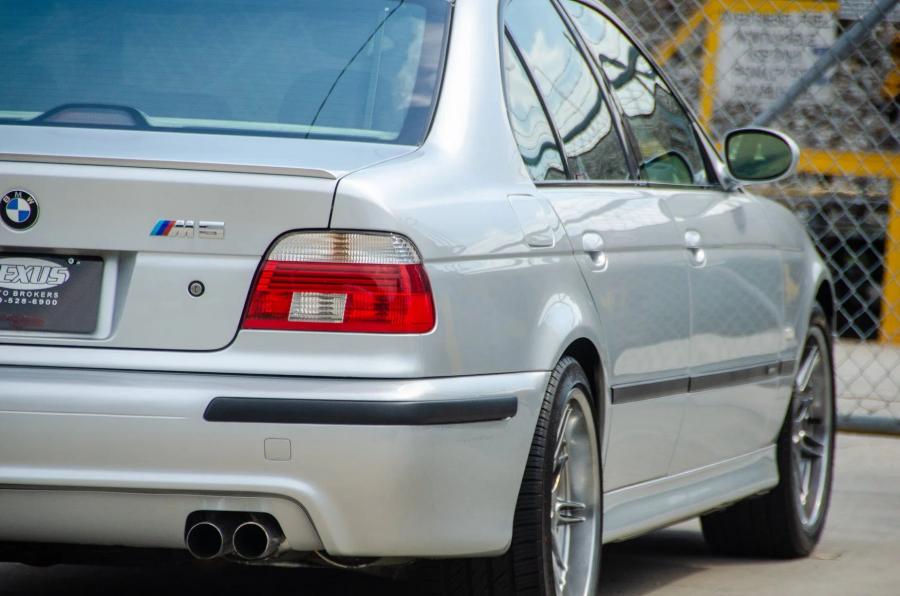Детали экстерьера BMW M5 (E39) 2003 года  (фото 102 из 148)